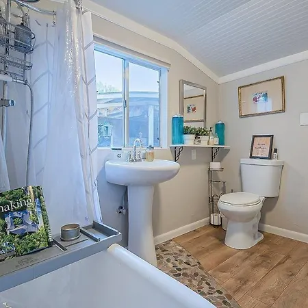 Cute Peaceful Tiny House Getaway W Backyard - Low Summer Rates! Tucson Exterior photo
