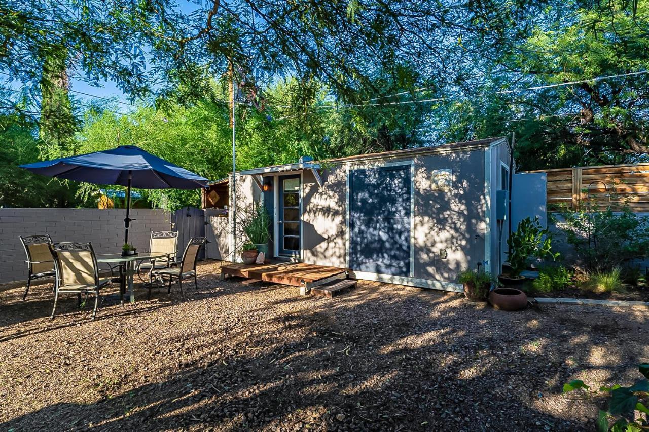 Cute Peaceful Tiny House Getaway W Backyard - Summer Rates! Tucson